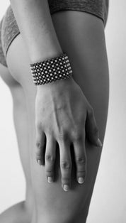 PEARL CRUSH BRACELET / BLACK RHODIUM
